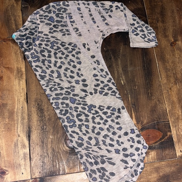 Karlie Top - Picture 5 of 5